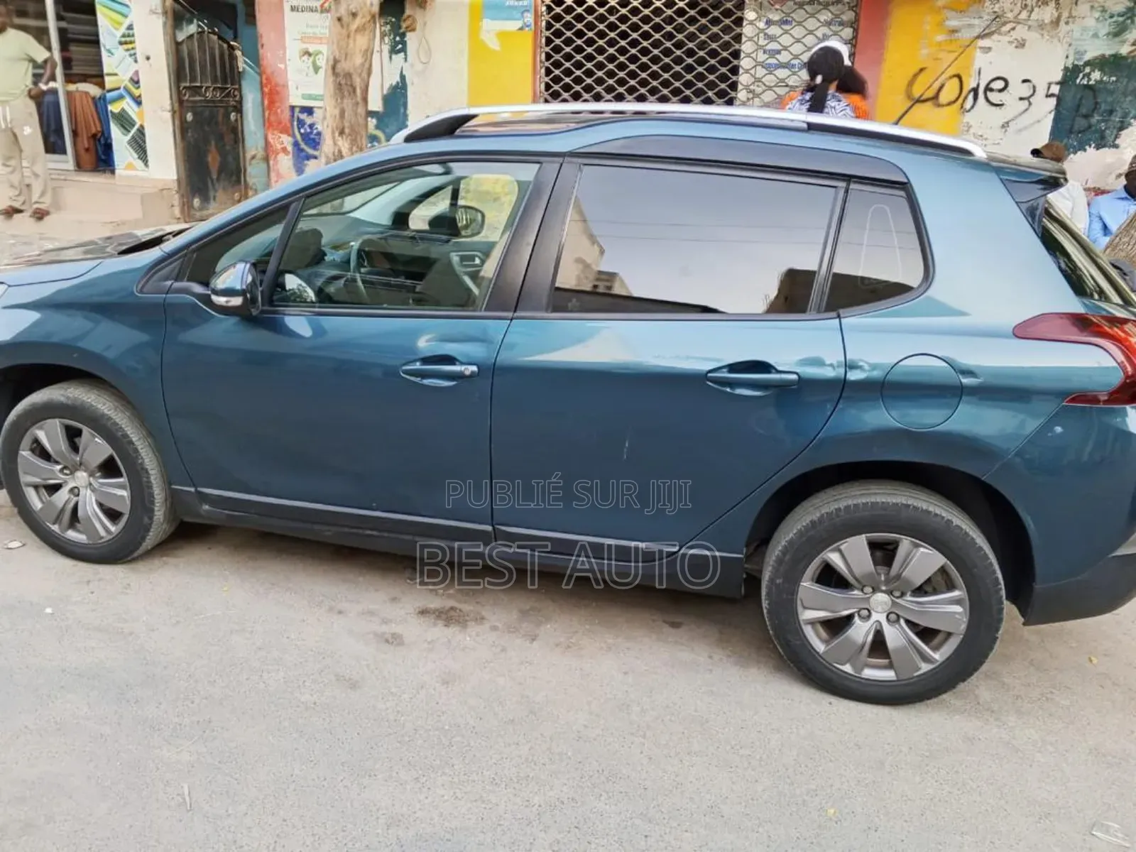 PEUGEOT 2008 2017 Bleu
