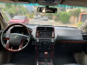 Toyota Land Cruiser Prado 2013 Gris