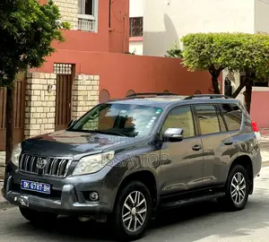 Photo - Toyota Land Cruiser Prado 2013 Gris