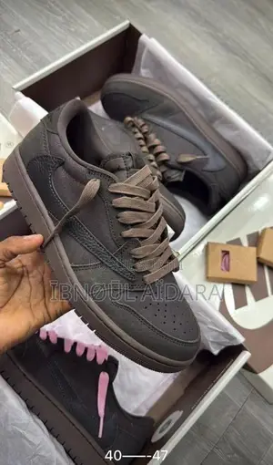  Original Travis Scott Disponible