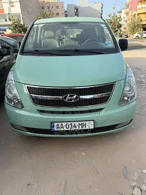 Location Mini Van De 11 Places