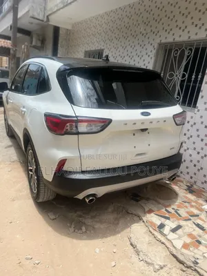 Ford Escape 2021 Blanc