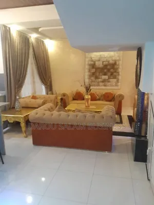 Furnished 5chbre Maison dans Foire, Yoff à Vendre