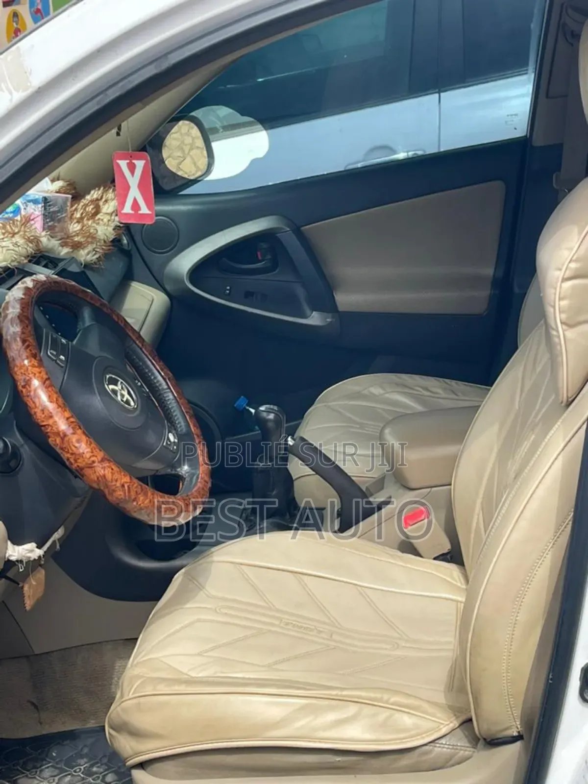 Toyota RAV4 2010 Blanc