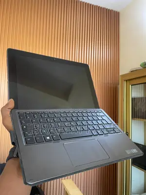 Photo - Ordinateur Portable HP Pro X2 612 G2 8GB Intel Core I7 SSD 256GB