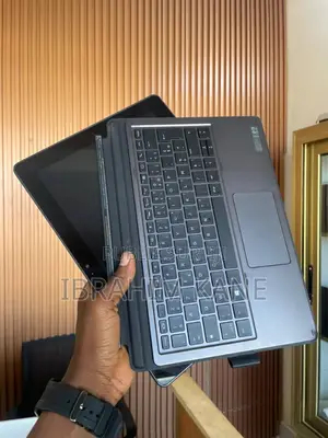 Ordinateur Portable HP Pro X2 612 G2 8GB Intel Core I7 SSD 256GB