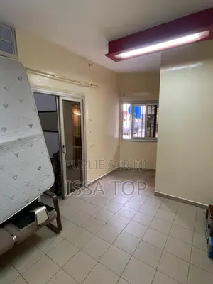 Furnished 1chbre Studio dans Patte d'Oie à Louer