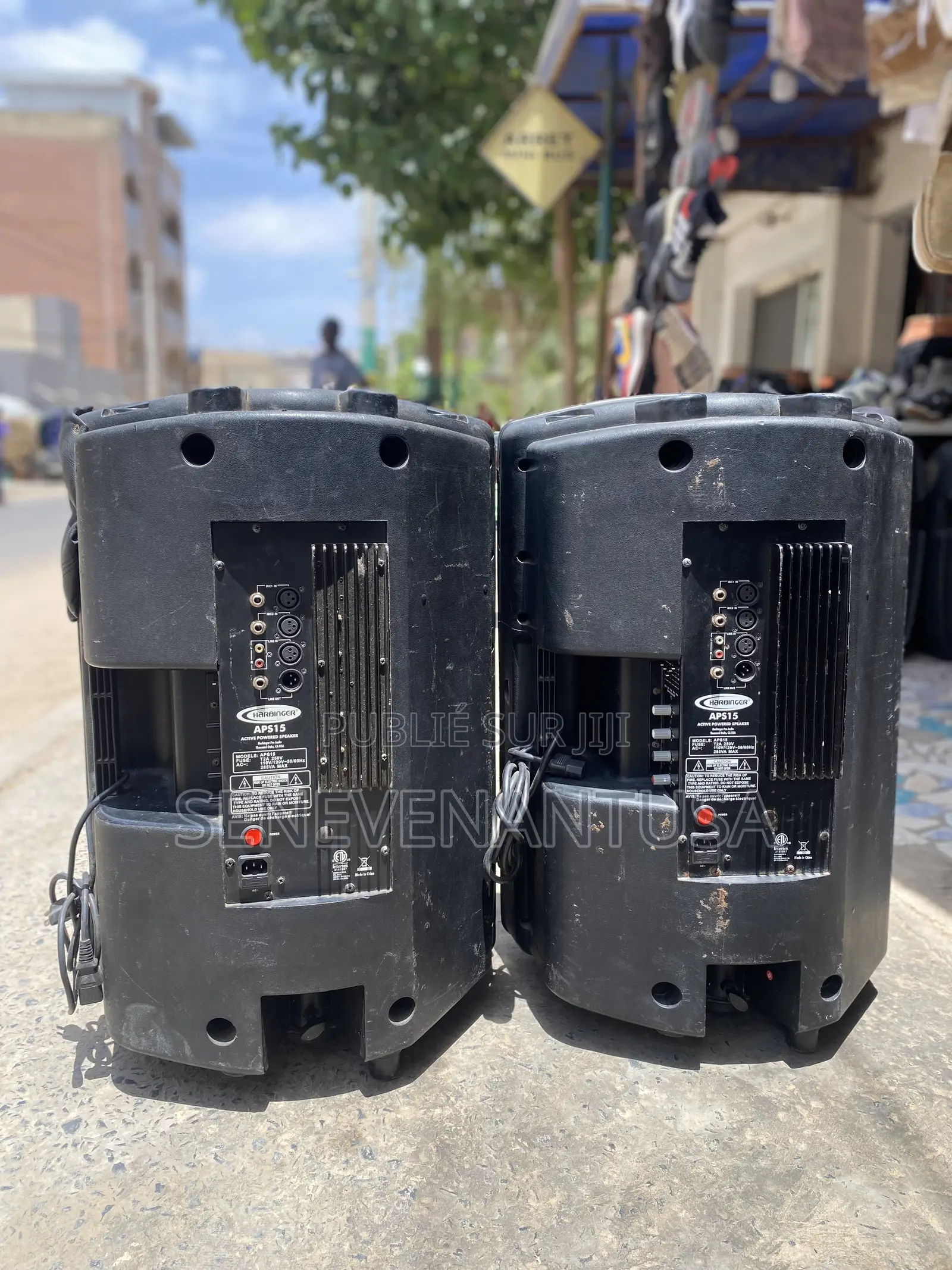 S v U Tl. Adresse:Fadia. Haut Parleur