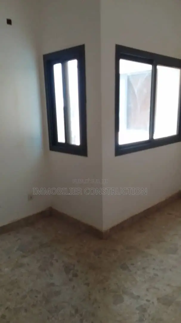 2chbre Appartement dans Eig, Thiaroye à Louer