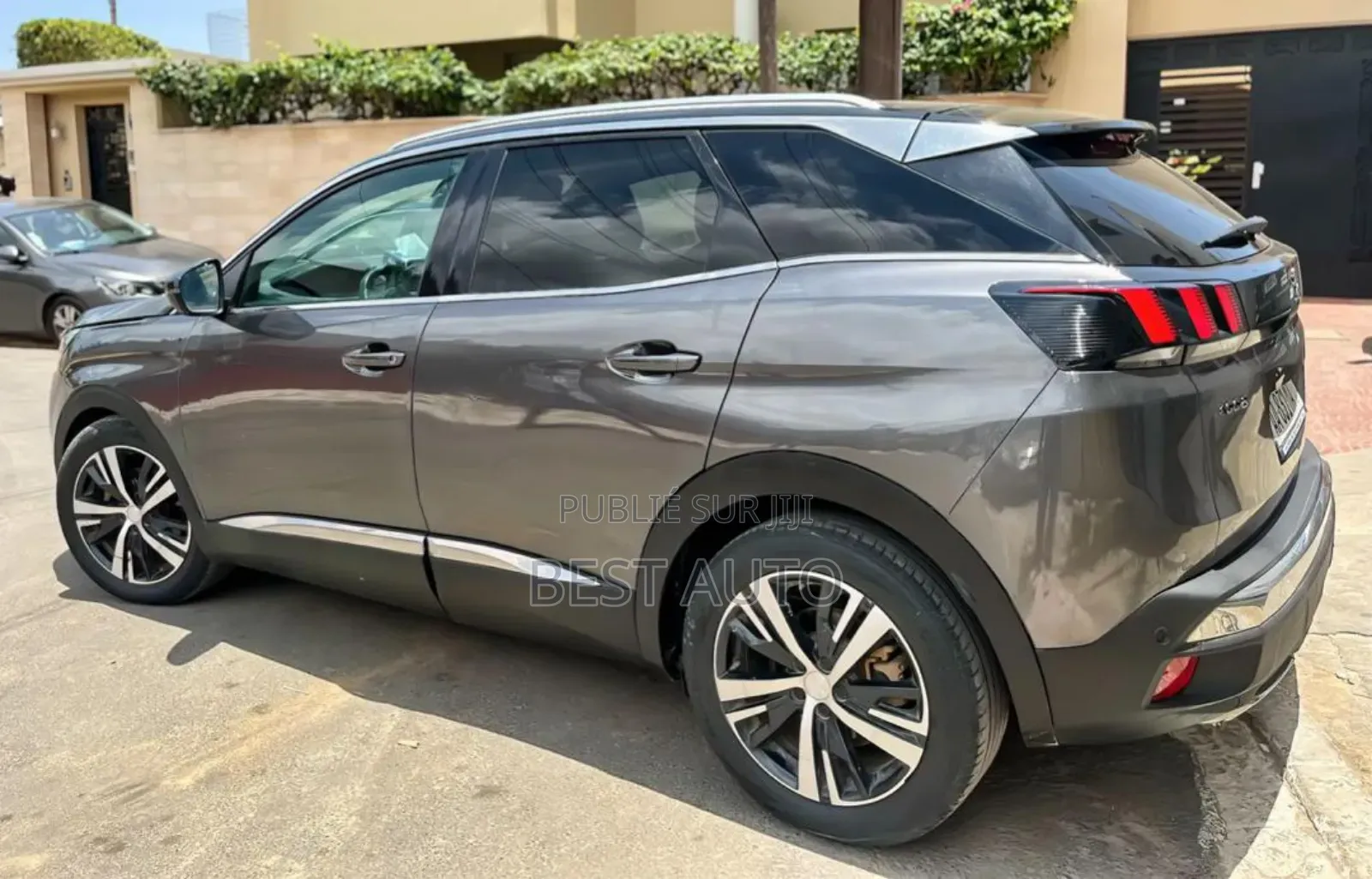 PEUGEOT 3008 2018 Gris