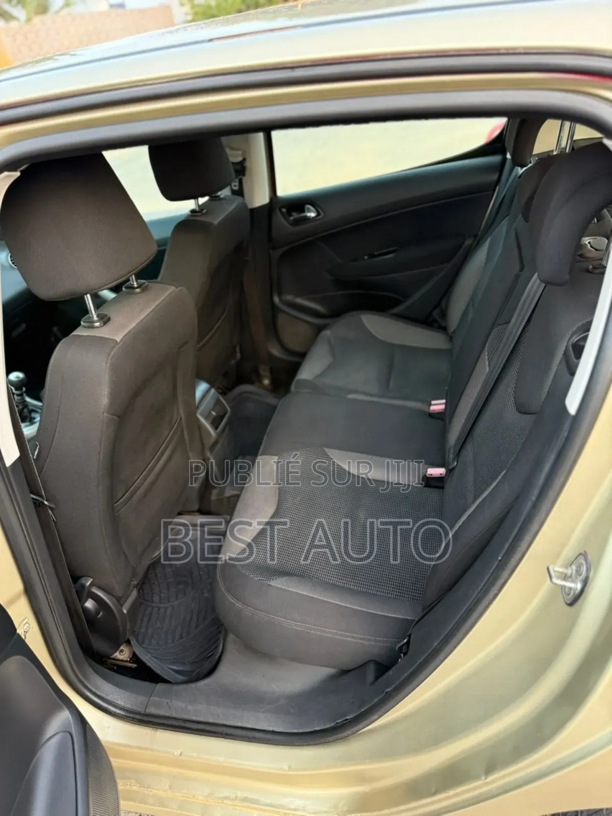 PEUGEOT 308 2013 Vert