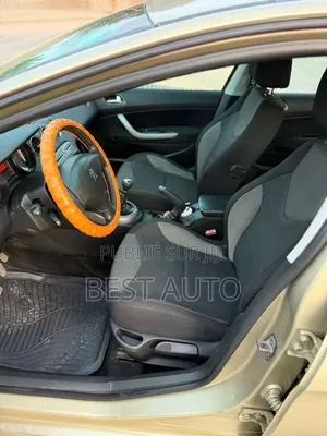 PEUGEOT 308 2013 Vert