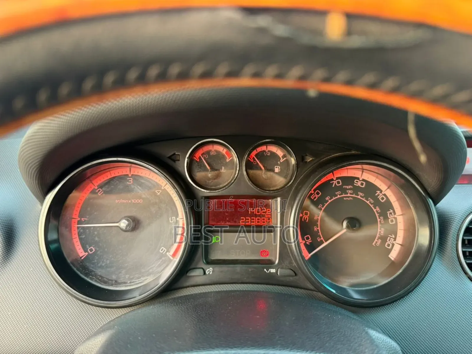 PEUGEOT 308 2013 Vert