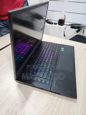 Photo - Ordinateur Portable HP Omen 17 16GB Intel Core I7 SSD 512GB