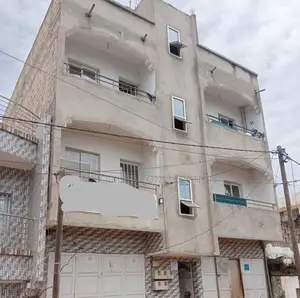 Photo - 8chbre Blocs d'appartements dans Immeuble R+2, Parcelles Assainies