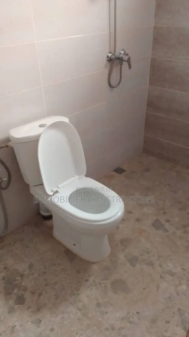 2chbre Appartement dans Eig, Thiaroye à Louer