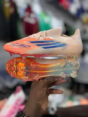 Photo - Crampons Football