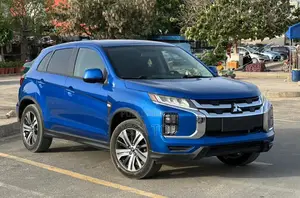 Mitsubishi Outlander 2021 Bleu