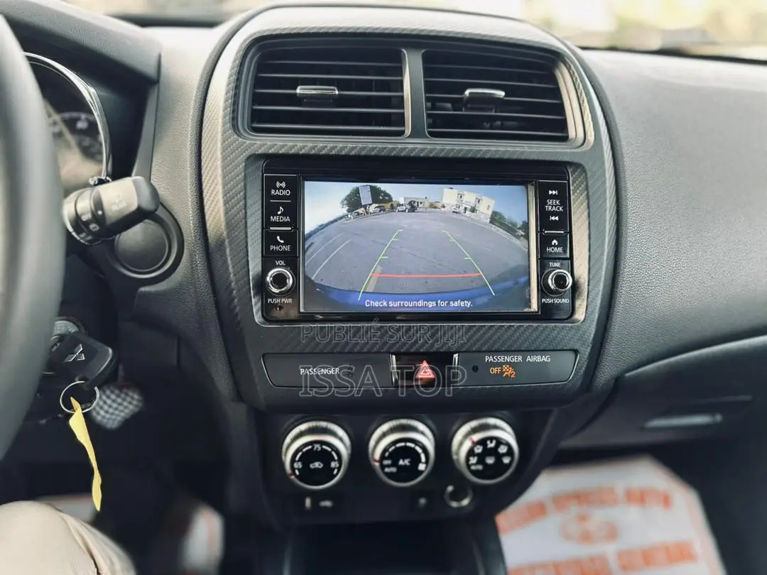 Mitsubishi Outlander 2021 Bleu