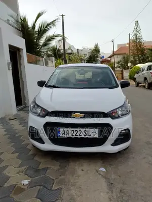 Photo - Chevrolet Spark 2015 Blanc