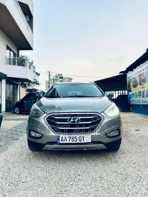 Photo - Hyundai Tucson 2015 Gris
