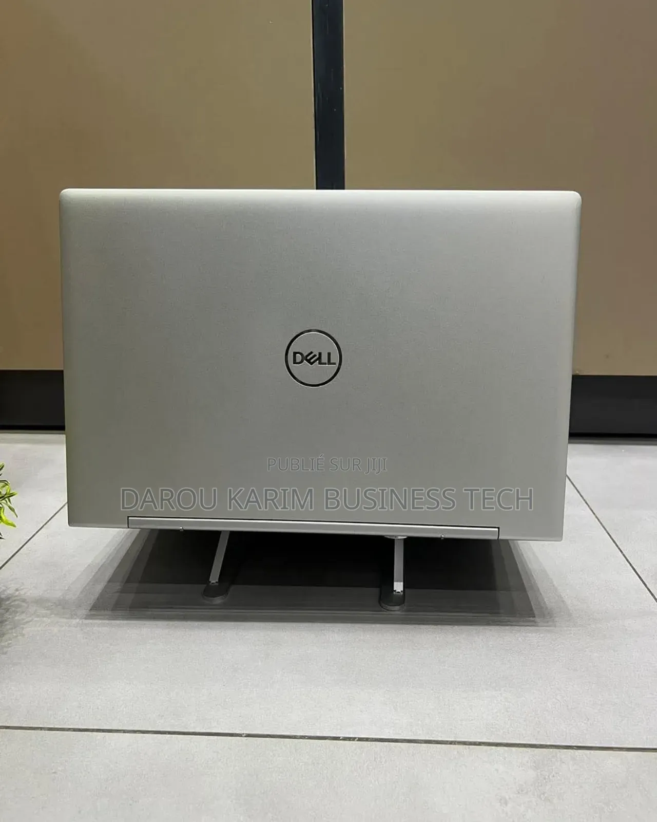 New Dell Inspiron 17 7779 16GB Intel Core I7 SSD 512GB
