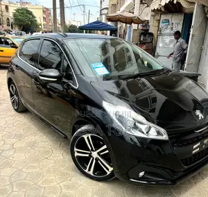 PEUGEOT 208 2018 Blanc
