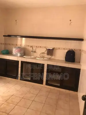 4chbre Villa dans Aisfbn Immo, Sicap-Liberté à Vendre