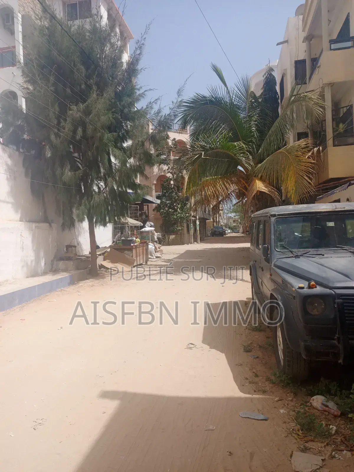 4chbre Villa dans Aisfbn Immo, Sicap-Liberté à Vendre