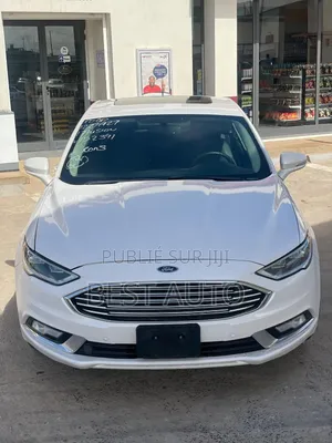 Photo - Ford Fusion 2017 Blanc