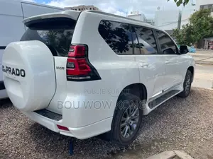Photo - Toyota Land Cruiser Prado 4.0 Petrol GX-R 2019 Blanc