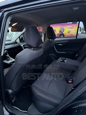 Toyota RAV4 2021 Noir