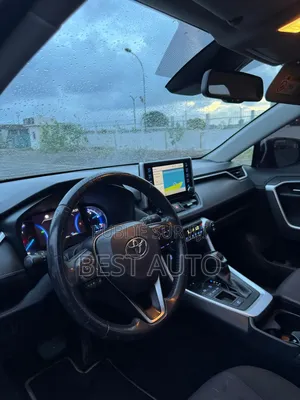 Toyota RAV4 2021 Noir