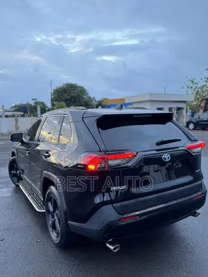 Toyota RAV4 2021 Noir