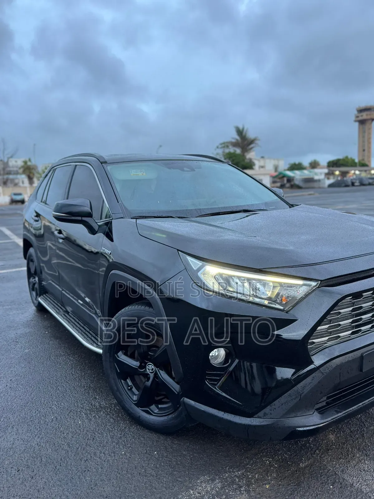 Toyota RAV4 2021 Noir