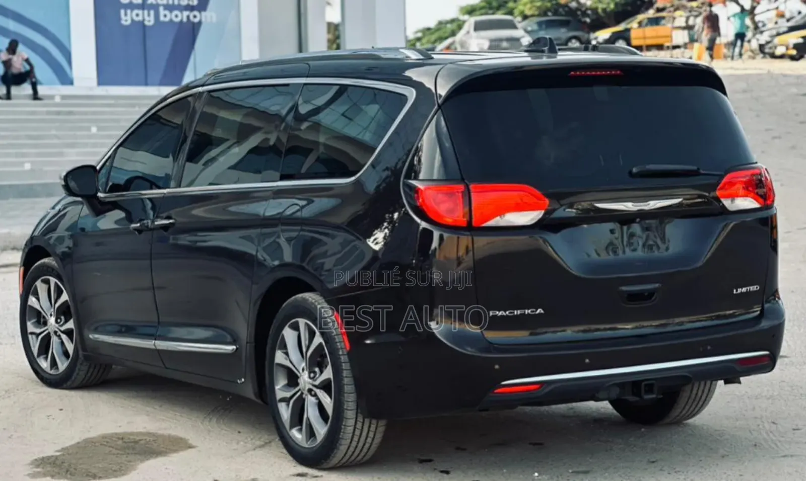 Chrysler Pacifica 2018 Noir