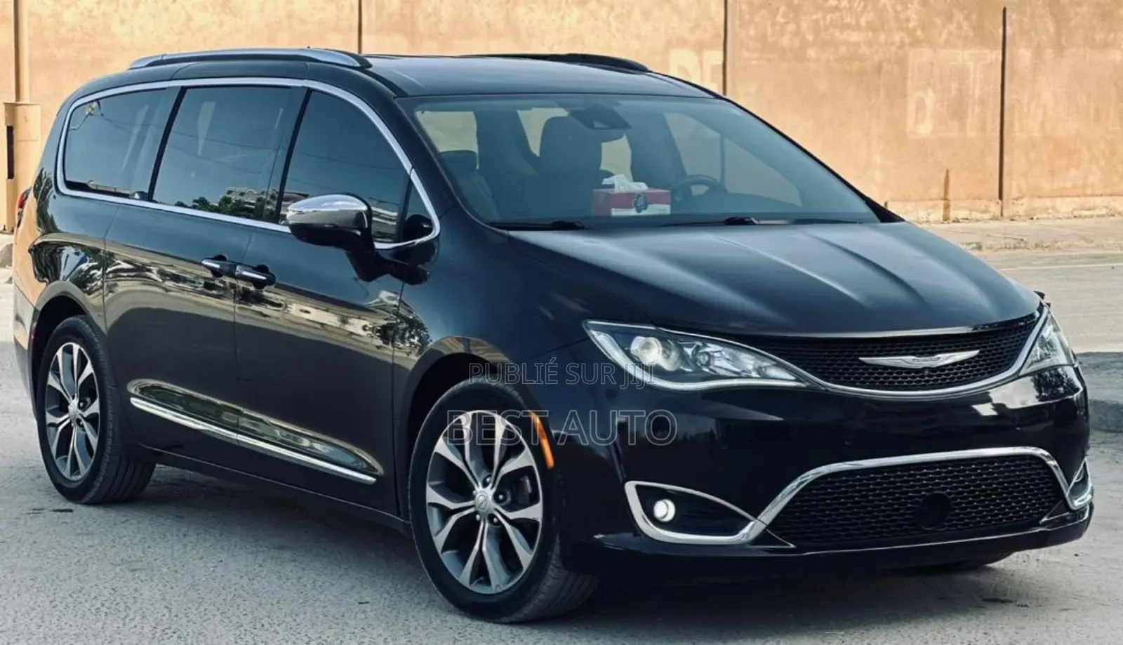 Chrysler Pacifica 2018 Noir