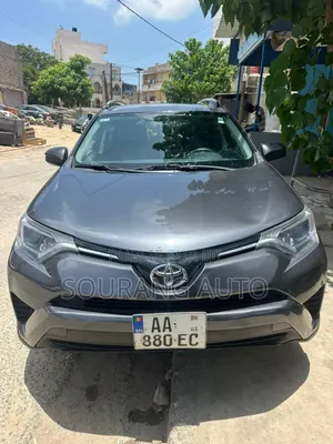 Photo - Toyota RAV4 LE AWD (2.5L 4cyl 6A) 2016 Gris
