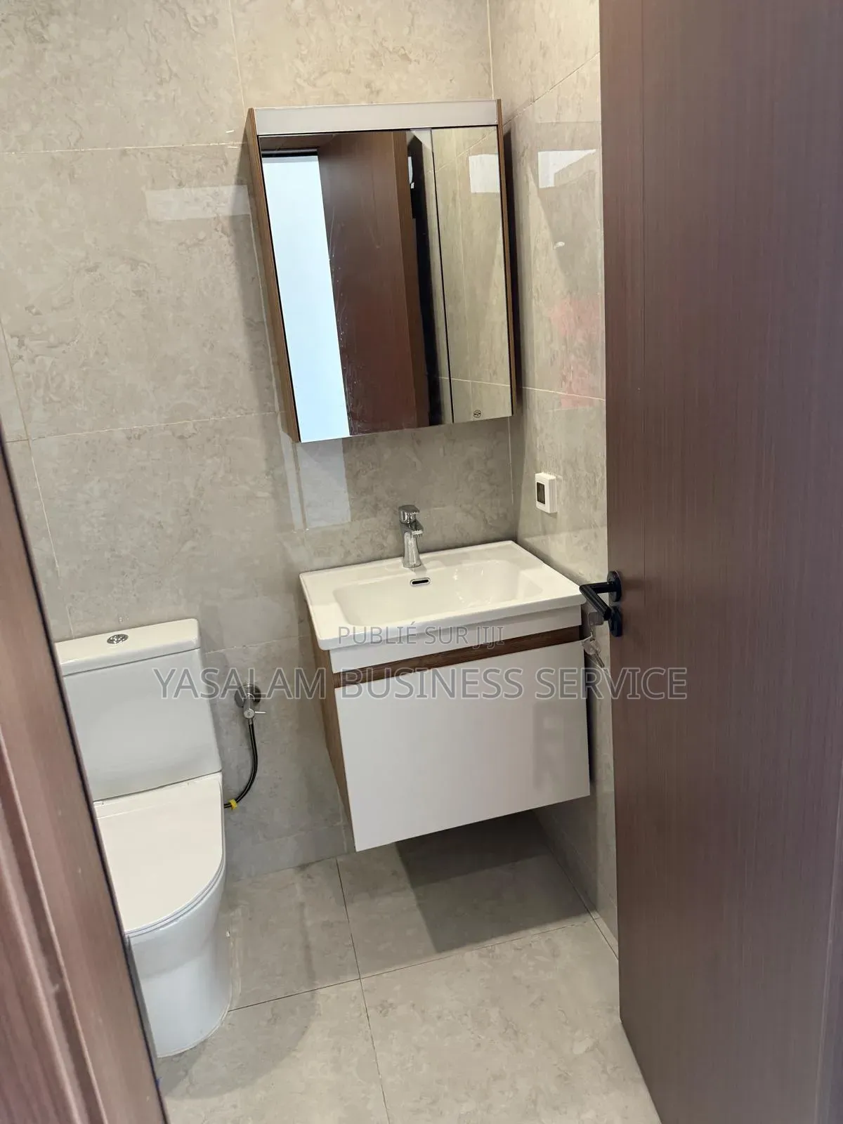 3chbre Appartement dans Yasalam Business, Almadies à Vendre