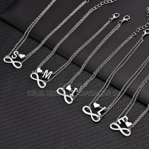 Chaine Chevilles Avec Initiale