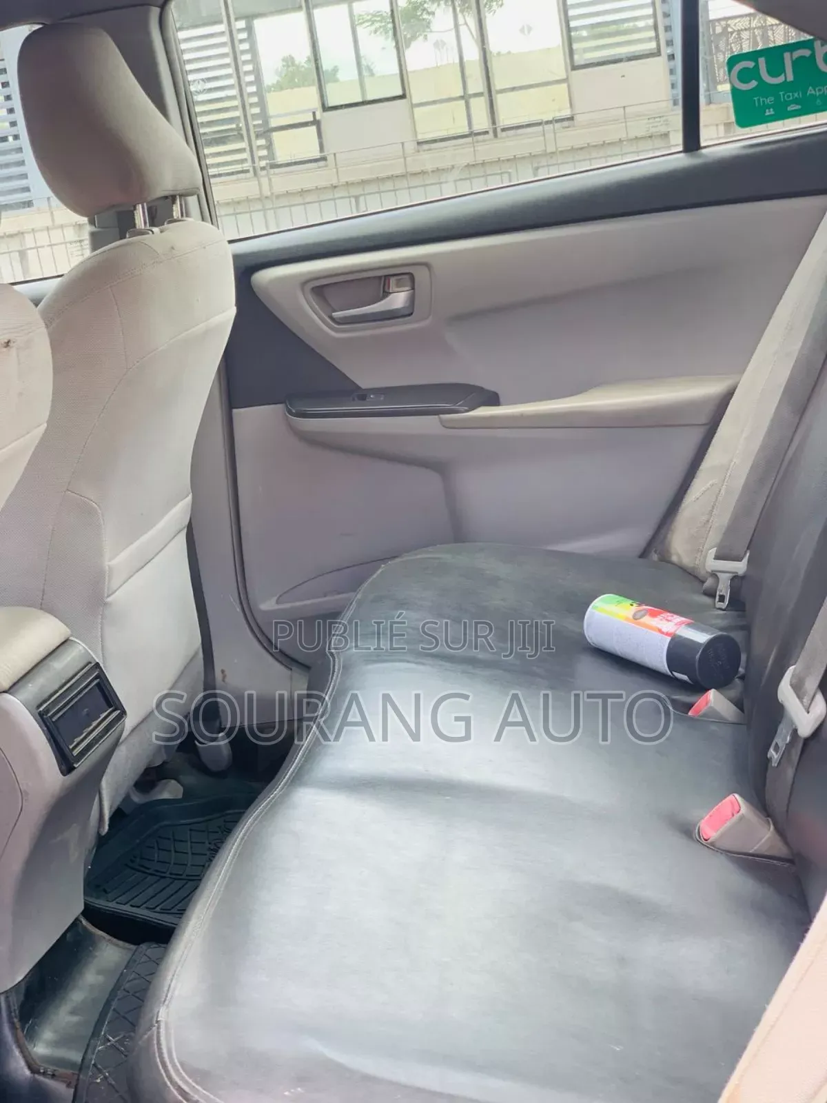 Toyota Camry LE 4dr Sedan (2.5L 4cyl 6A) 2015 Gris