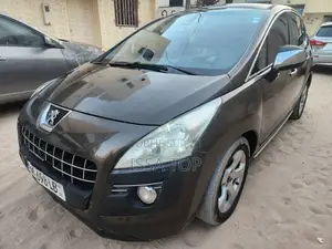 Photo - PEUGEOT 3008 2011 Gris