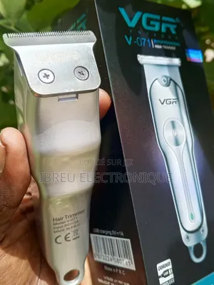 Cette Tondeuse VGR Professionnelle Allie Style, Puissance