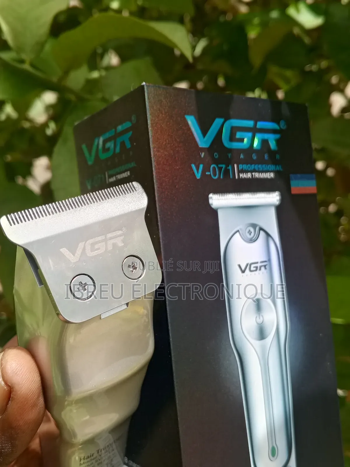 Cette Tondeuse VGR Professionnelle Allie Style, Puissance