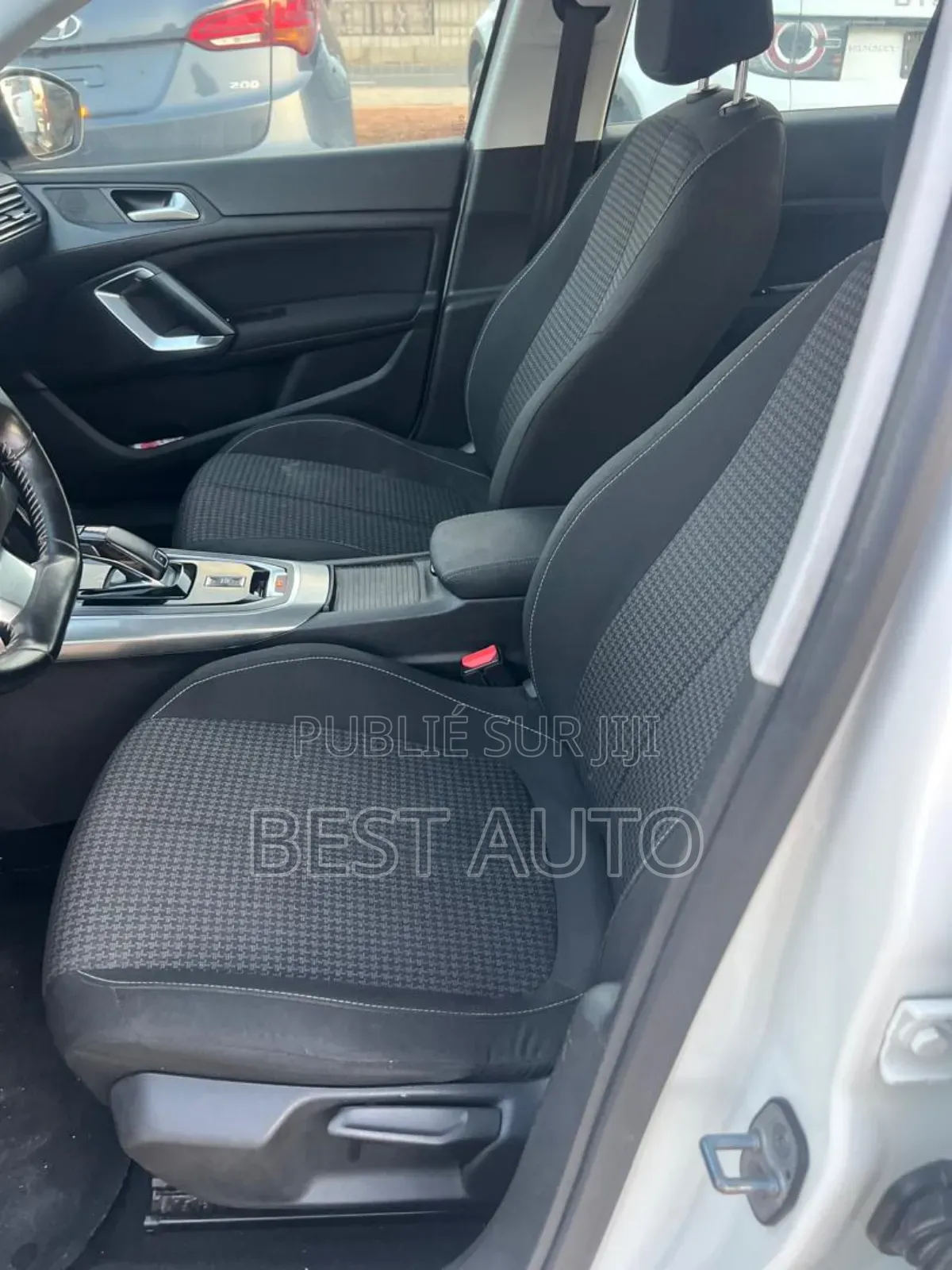 PEUGEOT 308 2019 Blanc