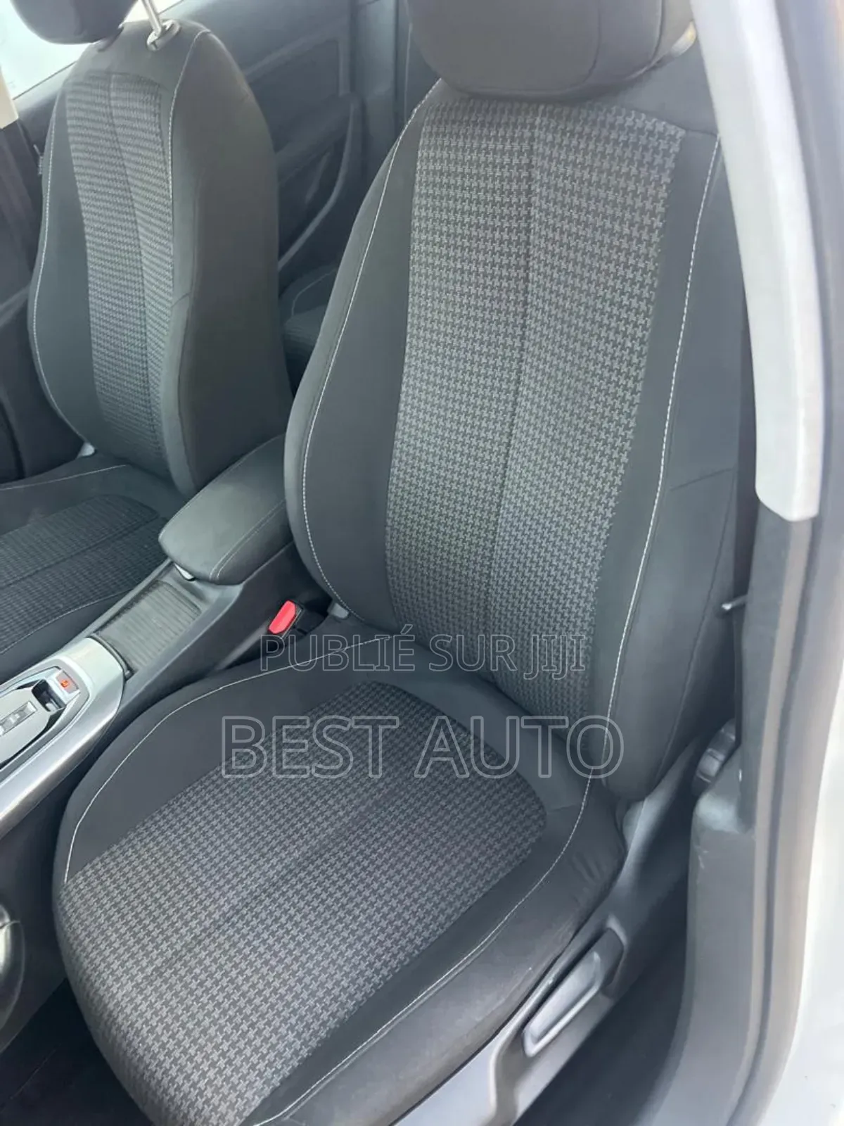 PEUGEOT 308 2019 Blanc