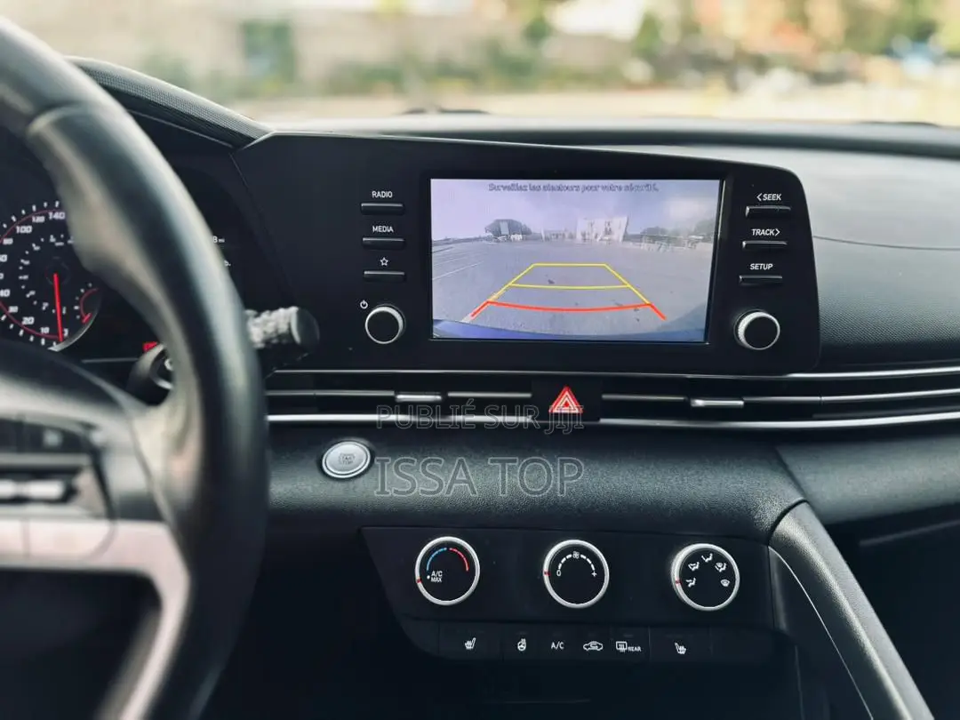 Hyundai Elantra 2021 Blue