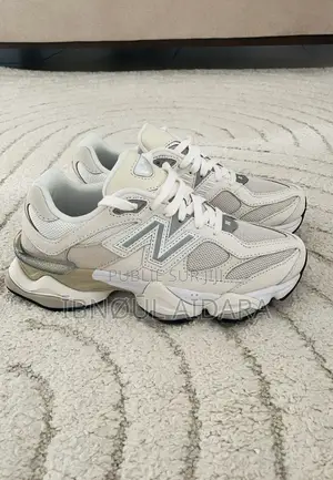 New Balance 9060 Disponible