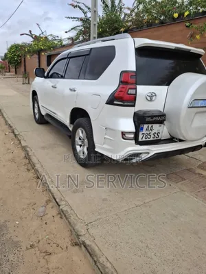 Toyota Land Cruiser Prado 2013 Blanc