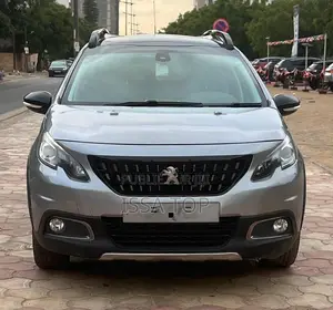 Photo - PEUGEOT 2008 2017 Gris